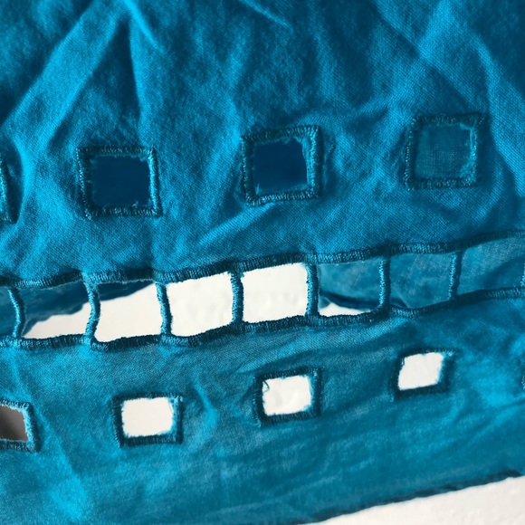 Lost April embroidered dress - Picture 8 of 12